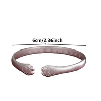 Solid cat paw bracelet for women, simple and trendy design, minimalist and niche, women's wristband, daily wear jewelry, elegant