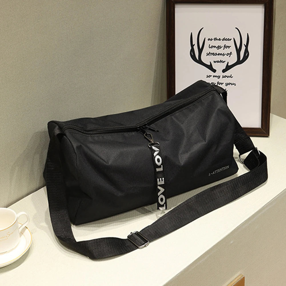 Portable Outdoor Fitness Gym Bags Multifunction Fashion Sport Gym Storage Bag 600D Nylon Adjustable Strap for Men Women